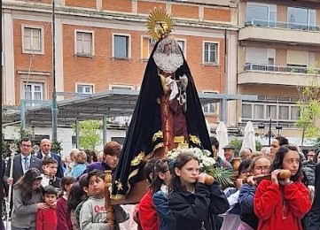 procesion-infantil