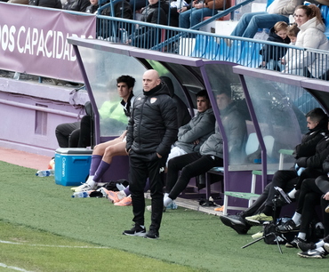 Juanvi Peinado entrenador del C.D. Guadalajara no termina de dar con la tecla que mejore al equipo Foto Eduardo Bonilla 1