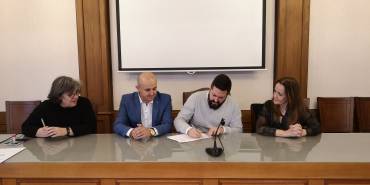 brihuega-fabrica-firma