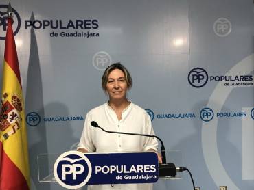 Ana Guarinos reclama una bajada de impuestos en la región que evite la huida de capitales a Madrid