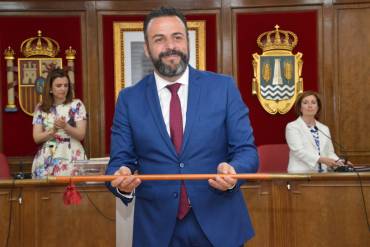 archivo JL Blanco baston mando