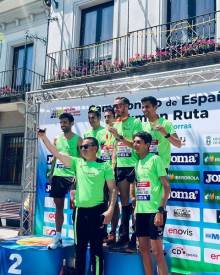 Equipo del CAU Guadalajara que se ha proclamado campeón de España de 10 km en ruta. Foto del club