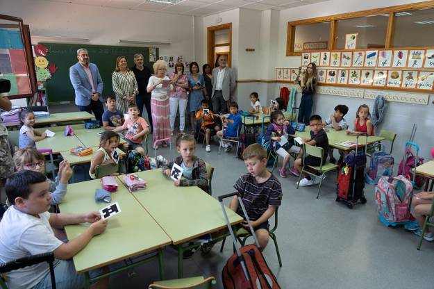 La consejera de Educación Rosa Ana Rodríguez CEIP