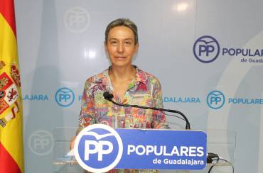 FOTO PP. Ana Guarinos en la rueda de prensa de esta mañana
