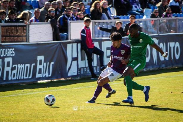 El Deportivo vuelve a dar la de arena. Foto Oscar Gronard 1