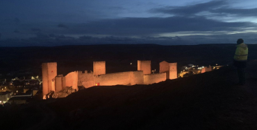 castillo molina iluminado