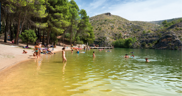 playa-bolarque-bano