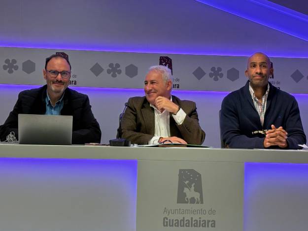 De izquierda a derecha los concejales de Igualdad, Seguridad y Deportes/ Gu Diario narro anton engonga