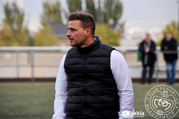 Aitor Gómez técnico del Marchamalo que mereció más ante Puertollano