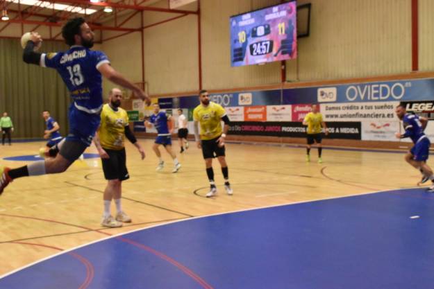 BM Guadalajara  - Oviedo UNIÓN FINANCIERA BM BASE OVIEDO 4