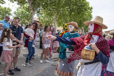 II Fiesta del Folclore Provincial mascaritas 2