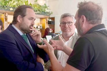Paco Núñez Partido Popular con empresarios de hostelería nacho Redondo