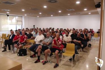 Participantes en la jornada de reciclaje y formación