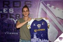 Claudia Marcos renueva con el Deportivo Guadalajara femenino