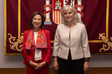 mercedes gomez ministra defensa