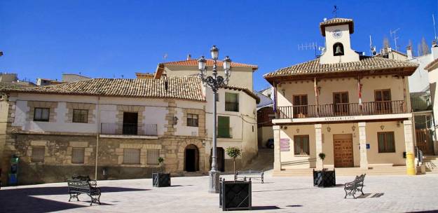 Morillejo Ayuntamiento Victoria Moreno 1