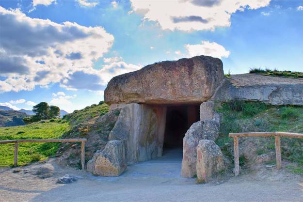 Dolmen de Menga