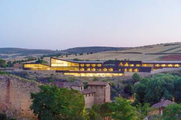 Parador Molina de Aragon 24 Exteriores 1