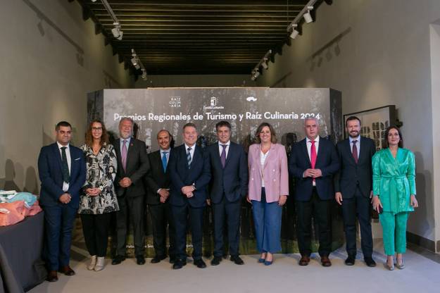 Premios Turismo 2024 Cogolludo Autoridades