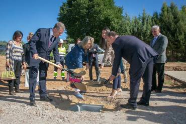 Viviendas discapacitados primera piedra