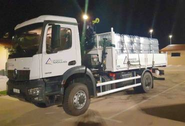 Cisterna agua embotellada