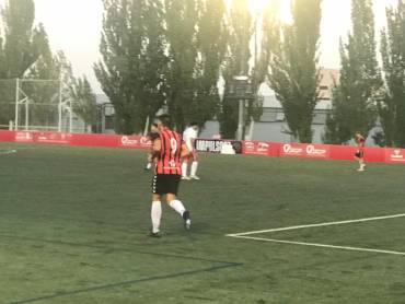 El Azuqueca venció 1-0 al Manchego en un gran primer tiempo
