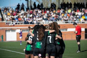 El Dinamo celebra uno de sus goles en la victoria en el derbi ante el Guadalajara