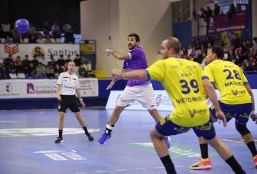 Victoria de Bidasoa Irún ante un BM. Guadalajara que luchó hasta el final Foto SANTI MOLINA DXTenGUADA