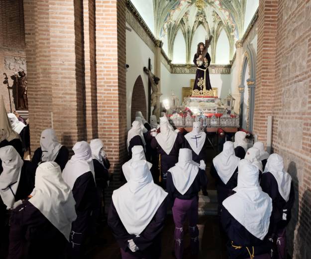 Semana Santa 2025 COFRAD. DE LA PASIÓN Foto Bonilla 10