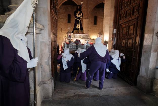 Semana Santa 2025 COFRAD. DE LA PASIÓN Foto Bonilla 4