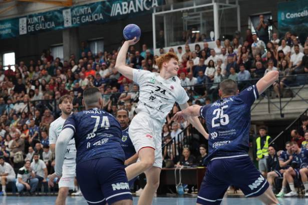 BM Guadalajara - Cangas Raúl Fonseca 1