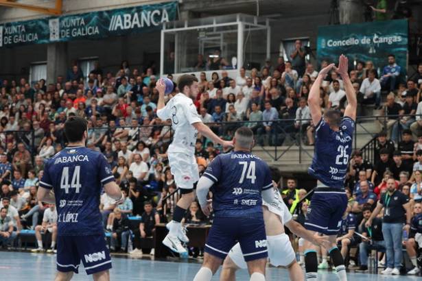 BM Guadalajara - Cangas Raúl Fonseca 2