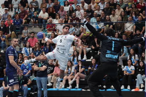 BM Guadalajara - Cangas Raúl Fonseca 3