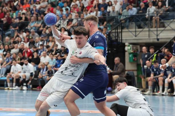 BM Guadalajara - Cangas Raúl Fonseca 4