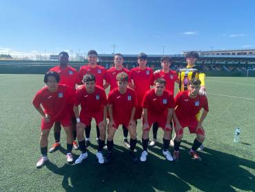 La Academia Albiceleste cayó 2-1 ante Torpedo 66