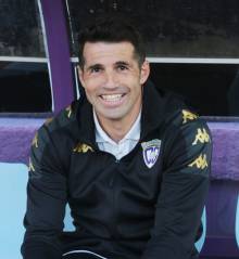Martí recibió el sábado el premio al mejor técnico del grupo V de Segunda RFEF en la Gala Banquillos de Oro Foto Luis Polo-Mariano Viejo 1 1