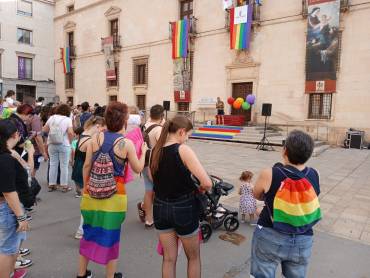paseo orgullo 2025 infantado