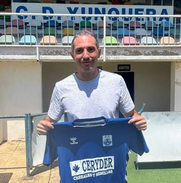 Antonio María Calvo será el entrenador del C.D. Yunquera para la temporada 2025-26 1