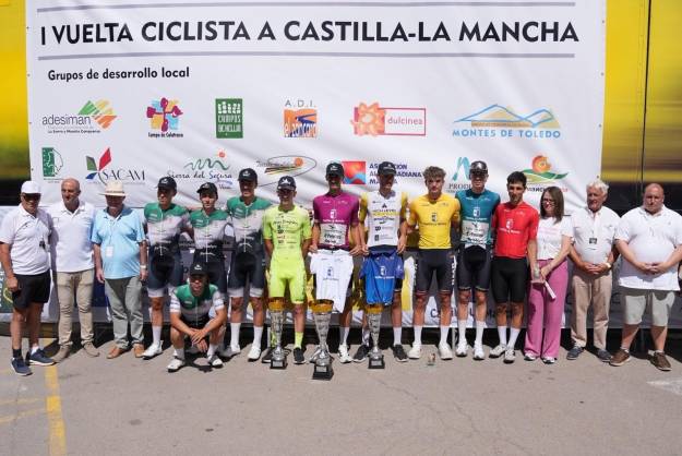 Pódium Vuelta CLM etapa 5