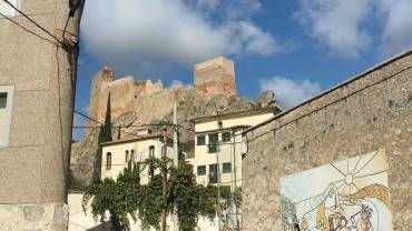 El castillo fue testigo desde su altozano del desbordamiento del río. Foto: Guadalajaradiario.es Villel de Mesa Inundaciónes un año después Castillo