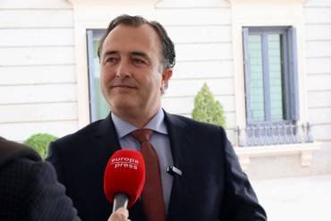 FOTO1.- VOX CLM.- DAVID MORENO.- CONGRESO.- REFORMA ESTATUTO.- 111125