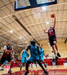 El BAZU juega en casa. Foto:lukefjphoto y bazu_baloncestoazudense Bazu 1