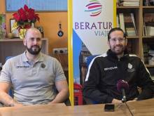 El jugador Marcos Dorado y el entrenador Juan Carlos Requena BM Guadalajara - Barça 2