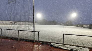 El partido de la jornada disputado en Horche tuvo que ser suspendido con empate 2-2 a causa de una fuerte nevada