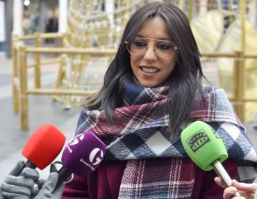 20260108 Lucía de Luz durante un momento de su atención a medios