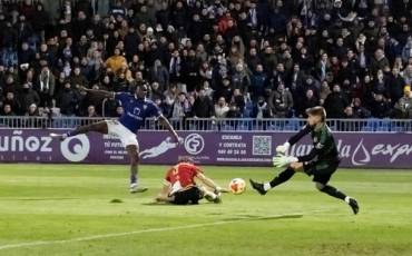 El Deporivo Guadalajara cede un punto ante el colista Cacereño. Foto Eduardo Bonilla 1