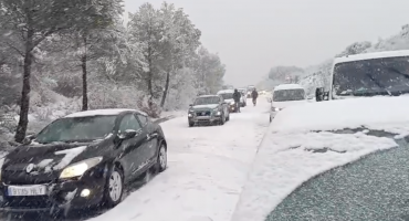 Variios coches se encuentran atrapados en la N-320 entre Horche y Armuña nevada N 320 armuna 28012026