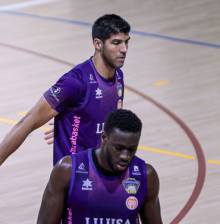 Duro trabajo para el Lujisa este sábado. Foto. GUBasket/@DXTenGuada. Luji 1