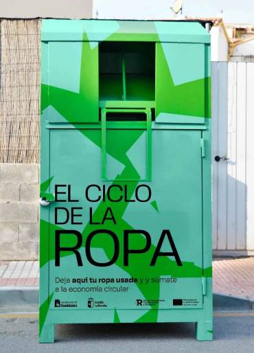 Contenedor reciclaje de ropa