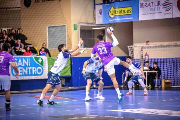 BM Guadalajara - Cangas Foto Óscar Gronard 2